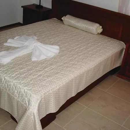 Village Bay View Villas Kosharitsa